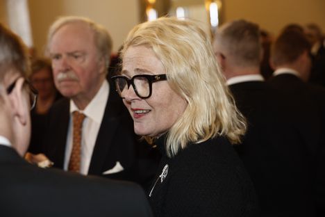Kumpula-Natri saa eron eduskunnasta ja siirtyy Teknologiateollisuuden johtajaksi 1