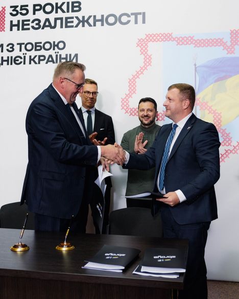 Stubb vieraili Ukrainan itsenäisyyspäivän juhlallisuuksissa Kiovassa 2 Ukrainassa järjestetiin yritystilaisuus. Suomen ja Ukrainan välillä solmittiin droonituotannon aiesopimus. Kuva: Emmi Syrjäniemi / Tasavallan presidentin kanslia