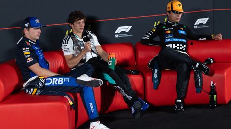 Lando Norris kieltäytyi juomasta Coca-Colaa F1-lähetyksessä sponsorisääntöjen vuoksi 2 Lando Norris kieltäytyi juomasta Coca-Colaa F1-lähetyksessä sponsorisääntöjen vuoksi 1
