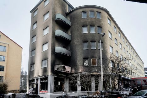 Lauttasaaren tuhopoltosta pitkät vankeusrangaistukset kahdelle nuorelle 1