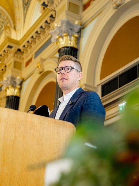 Lindtman: Sdp esittää kolmen veron kiristämistä puolustuksen rahoittamiseksi 4 Lindtman: Sdp esittää kolmen veron kiristämistä puolustuksen rahoittamiseksi 3