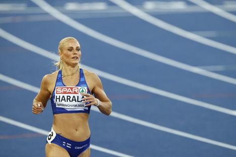 Lotta Harala lopettaa uransa – ”Olisi kaatanut monien uran” 14 Lotta Harala lopettaa uransa – ”Olisi kaatanut monien uran” 13
