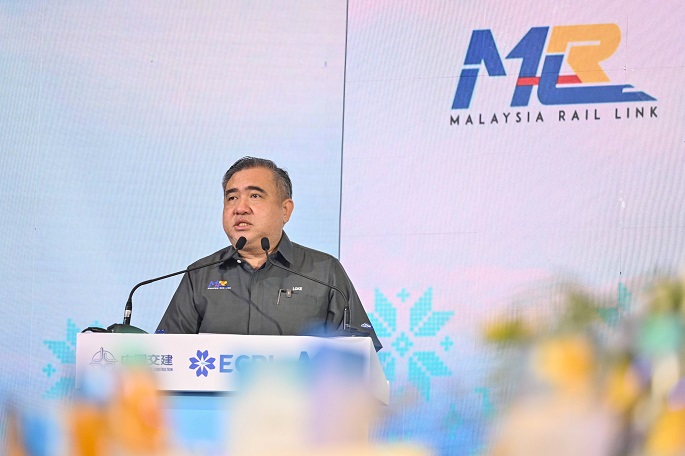 Malesian liikenneministeri Anthony Loke eroaa protestina entiselle pääministerille myönnettyä ehtoollista armahdusta 2 Malesian liikenneministeri Anthony Loke eroaa protestina entiselle pääministerille myönnettyä ehtoollista armahdusta 1