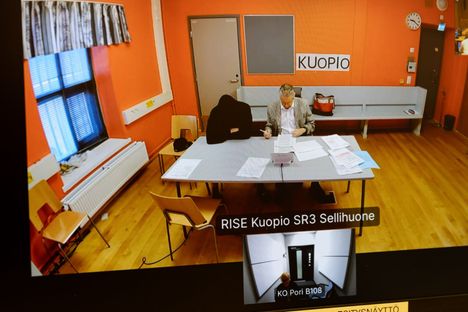 Tukiperheensä äidin, 62, murhasta syytetty 20-vuotias oli syyntakeinen oikeudenkäynnissä 1