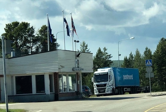 Norja palauttaa väliaikaisesti rajatarkastukset kuningas Harald V:n hautajaisten ajaksi 1