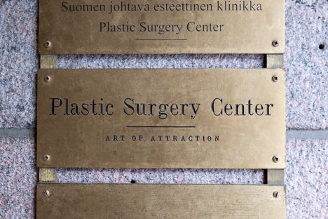 Olivia Oraksen kuolemaan yhdistetyn Plastic Surgery Centerin keulakuva markkinoi hoitoja somessa: ”Supermallivartalo 95 minuutissa” 1