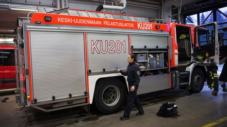 Palomiehet muuttuvat pelastajiksi Keski-Uudenmaan pelastuslaitoksella 1