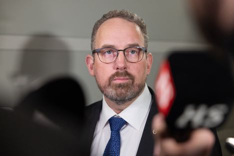 Perussuomalaiset ja keskusta riidessään siitä, kumpi nostaa bensan hintaa päästökaupan vuoksi 4 Perussuomalaiset ja keskusta riidessään siitä, kumpi nostaa bensan hintaa päästökaupan vuoksi 3
