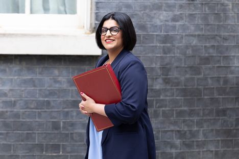 Päivi Räsäsen Britannia-matka peruuntui viime hetkellä – kansanedustaja ihmettelee sisäministerin hiljaisuutta 3