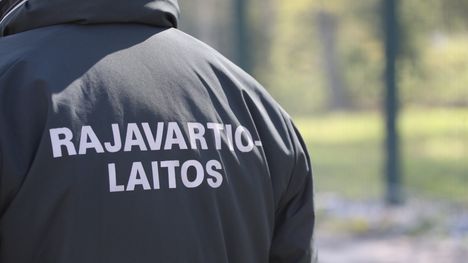 Rajavartiolaitos aloittaa tutkinnan Pellingin droonista – kyseessä on Geoscan 701 1