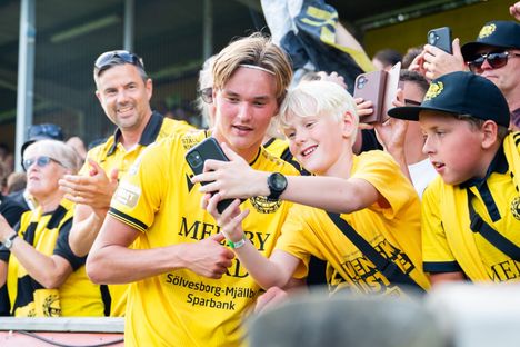 Ruotsin Allsvenskanissa dramaattinen käännös: Sirius hävisi Mjällbylle 3–4, Otso Liimatta loukkaantui 4 Ruotsin Allsvenskanissa dramaattinen käännös: Sirius hävisi Mjällbylle 3–4, Otso Liimatta loukkaantui 3