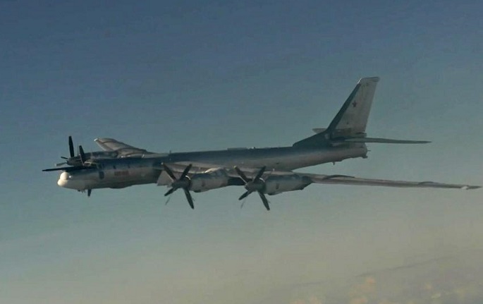 Venäläinen Tu-95-pommikone putosi Amurin alueella, kuusi kuollut 2 Venäläinen Tu-95-pommikone putosi Amurin alueella, kuusi kuollut 1