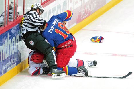 Semir Ben-Amor paljastaa uusia yksityiskohtia vuoden 2012 kohuottelusta Jokerit–HIFK – näin Ville Peltonen valikoitui kohteeksi 6 Semir Ben-Amor paljastaa uusia yksityiskohtia vuoden 2012 kohuottelusta Jokerit–HIFK – näin Ville Peltonen valikoitui kohteeksi 5