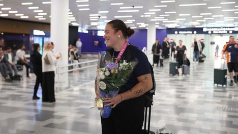 Silja Kosonen palasi Suomeen EM-kultamitali kaulassaan 5