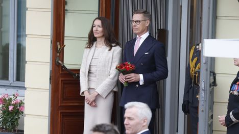 Stubb ja Innes-Stubb Norjan kuninkaan hautajaisiin 1
