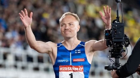 Joonas Rinne vaihtaa äitinsä valmentajan – Minna Rinne: ”Iso mahdollisuus” 2 Joonas Rinne vaihtaa äitinsä valmentajan – Minna Rinne: ”Iso mahdollisuus” 1