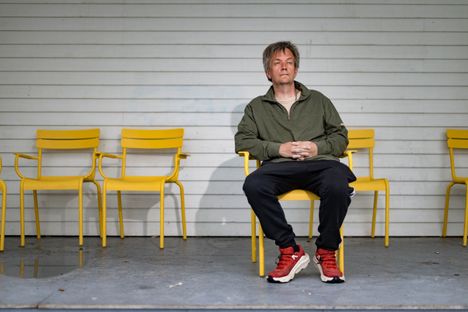 Teemu Keskisarja hämmästelee kansanedustajien ”kahden täyden päivän viikkoa” – yksi palkkio menee yli ymmärryksen 7