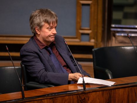 Teemu Keskisarja paljastaa välistään Purraan: ”Hänen akilleenkantapäänsä oli haavoittuminen hallituskumppaneiden puolesta” 6 Teemu Keskisarja paljastaa välistään Purraan: ”Hänen akilleenkantapäänsä oli haavoittuminen hallituskumppaneiden puolesta” 5