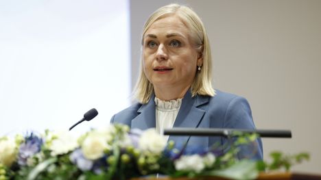 Ulkoministeri asetti tekoälytyöryhmän selvittämään tekoälyn vaikutukset ulko- ja turvallisuuspolitiikkaan 2 Ulkoministeri asetti tekoälytyöryhmän selvittämään tekoälyn vaikutukset ulko- ja turvallisuuspolitiikkaan 1