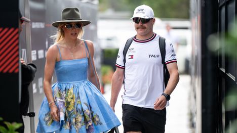 Valtteri Bottas sai Tiffany Cromwellilta erityisen syntymäpäivälahjan – ”Olemme onnekkaita” 2 Valtteri Bottas sai Tiffany Cromwellilta erityisen syntymäpäivälahjan – ”Olemme onnekkaita” 1