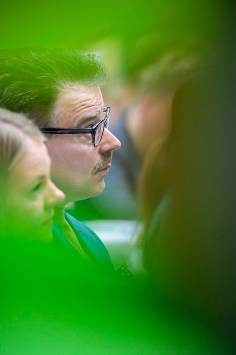 Ville Niinistö joutui sairaalaan korkean verenpaineen vuoksi – kehottaa suomalaisia tarkistamaan terveytensä 2 Ville Niinistö joutui sairaalaan korkean verenpaineen vuoksi – kehottaa suomalaisia tarkistamaan terveytensä 1