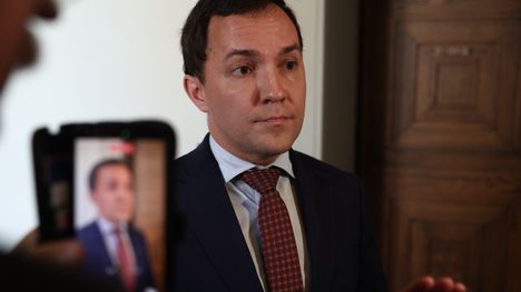 Rydman: Kauneusoperaatioiden sijaan elämäntaparemontti 2 Rydman: Kauneusoperaatioiden sijaan elämäntaparemontti 1
