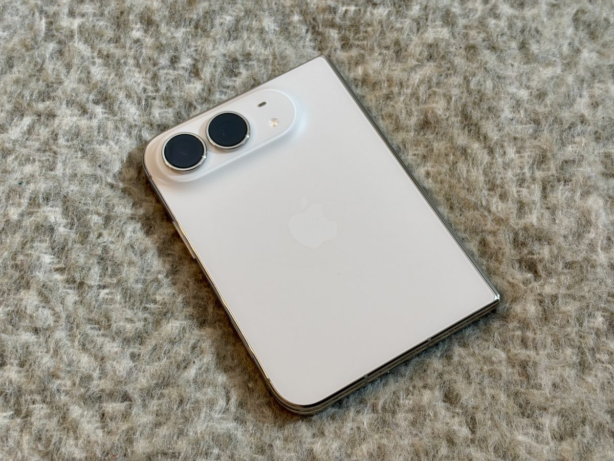Ensituntumat taittuvasta iPhone Duosta: Applen uutuus on onnistunut mutta vaatii myös uuteen tottumista 38 Ensituntumat taittuvasta iPhone Duosta: Applen uutuus on onnistunut mutta vaatii myös uuteen tottumista 37