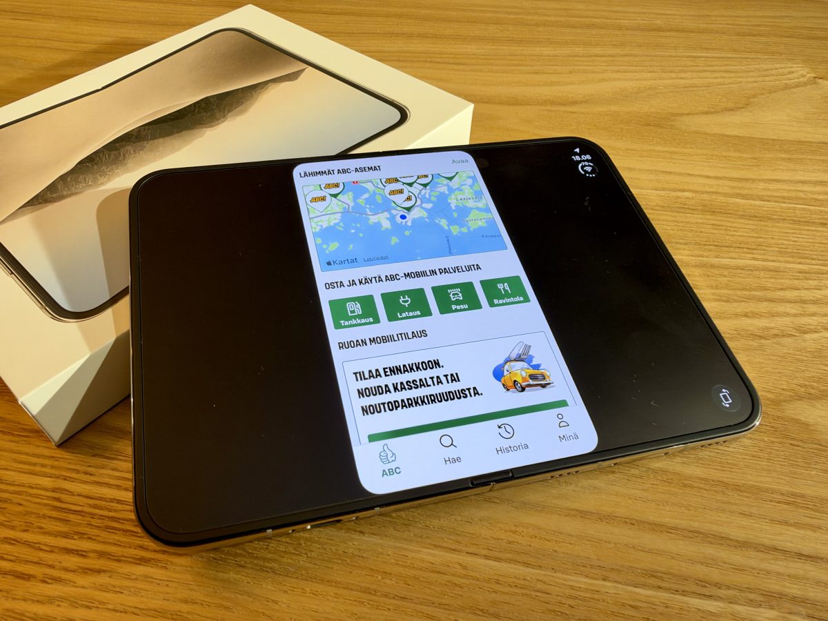 Ensituntumat taittuvasta iPhone Duosta: Applen uutuus on onnistunut mutta vaatii myös uuteen tottumista 32 Ensituntumat taittuvasta iPhone Duosta: Applen uutuus on onnistunut mutta vaatii myös uuteen tottumista 31