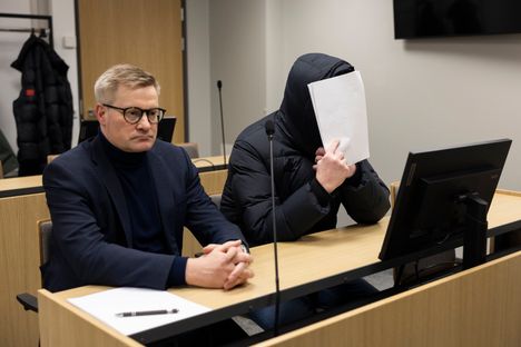 55-vuotias erikoislääkäri syytetään vaimonsa murhan yrityksestä Kuopiossa 1