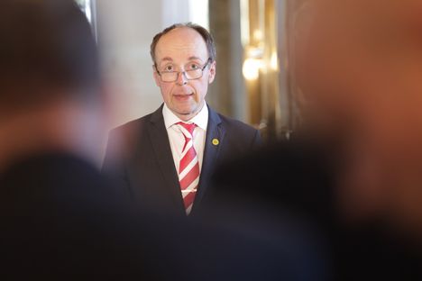 Jussi Halla-aho korosti, että tässä vaiheessa puhutaan vasta epäillyistä tapahtumista.