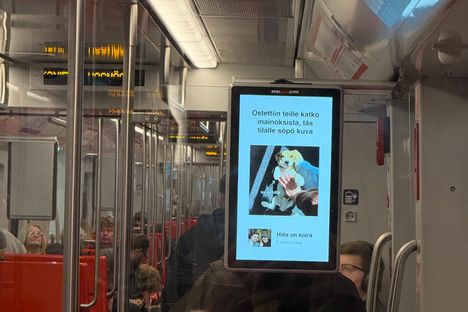 Sohvaperunat Taneli Lahtinen ja Tommi Ristola ilahduttivat Helsingin metroa matkustajia söövillä eläinkuvilla 6 Sohvaperunat Taneli Lahtinen ja Tommi Ristola ilahduttivat Helsingin metroa matkustajia söövillä eläinkuvilla 5