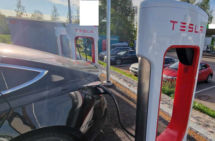 Helsinki lisää sähköautojen latauspisteitä 50 prosentilla vuonna 2027 2 Helsinki lisää sähköautojen latauspisteitä 50 prosentilla vuonna 2027 1
