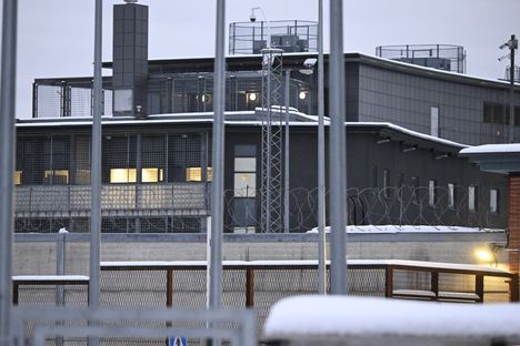 Kokenut vankinvartija: Vankilat ovat ylikuormittuneita ja turvallisuus on vaarassa 3