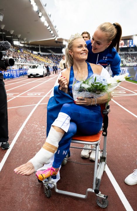 Lotta Harala otti ensiaskeleensa akillesvamman jälkeen 1