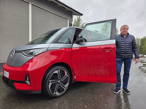 Maailmanmestari Timo Salonen lopetti autokaupan – puhuu suunsa puhtaaksi alasta 6 Maailmanmestari Timo Salonen lopetti autokaupan – puhuu suunsa puhtaaksi alasta 5