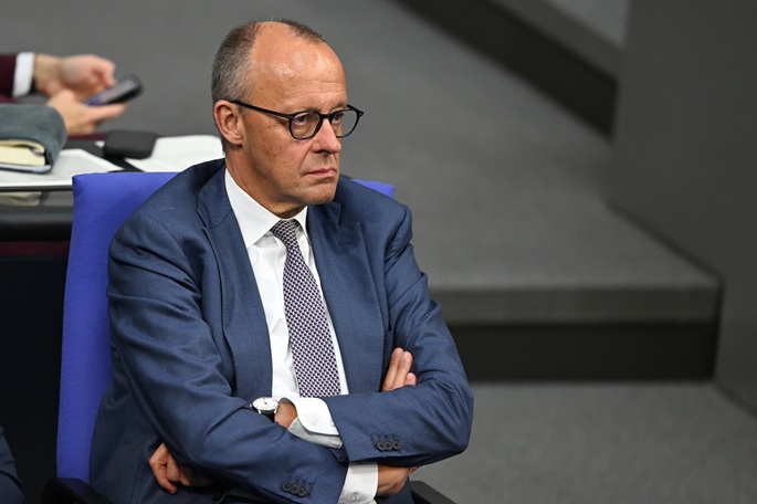 Merz "syvästi loukkaantunut" Schröderin syntymäpäivävierailusta Putinin luokse Moskovaan 2 Merz "syvästi loukkaantunut" Schröderin syntymäpäivävierailusta Putinin luokse Moskovaan 1