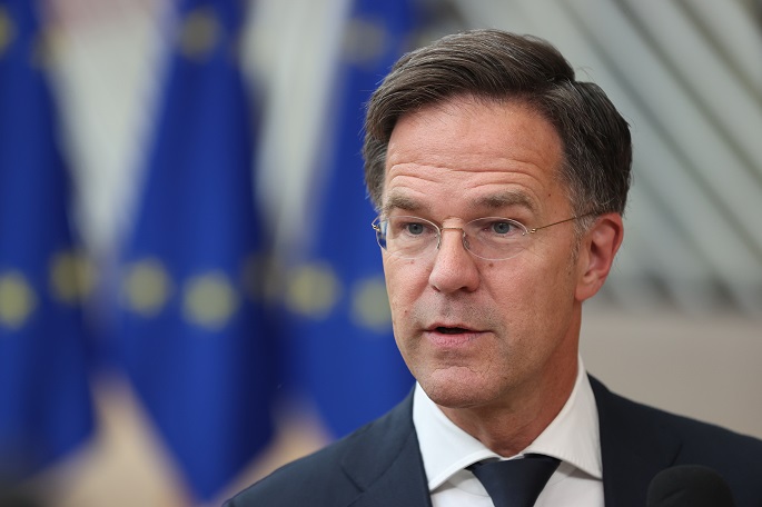NATO säätää puolustusasemaansa Mustallamerellä tarpeen mukaan: Mark Rutte 1