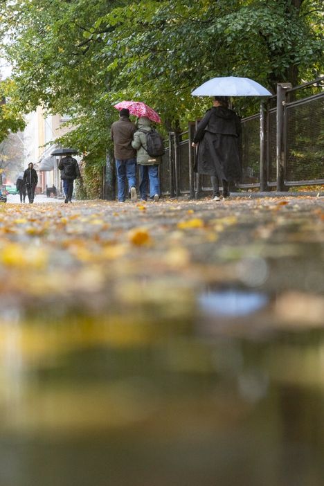 Syysmyräkkä voimistuu sunnuntaina – lounaisrannikolle jopa 18 metrin sekuntituulia 11