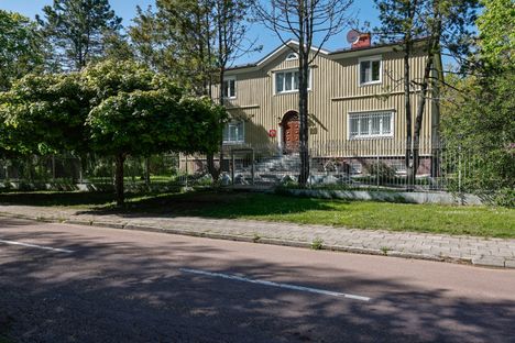 Venäjän konsuli lähtee Maarianhaminasta 2 Venäjän konsuli lähtee Maarianhaminasta 1