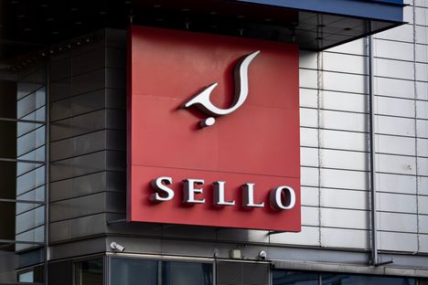 Poliisi etsii Espoossa lapsille sukuelintään paljastelleen miehen uhreja 2 Poliisi etsii Espoossa lapsille sukuelintään paljastelleen miehen uhreja 1