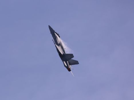 Presidentti Stubb vastaanotti F-35-hävittäjät Rovaniemellä 5
