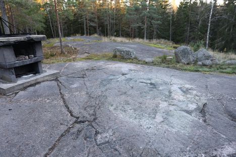 Rappiostriimaajan naapurustossa Kirkkonummella – ”aikamoinen show” on herättänyt huolta 6 Rappiostriimaajan naapurustossa Kirkkonummella – ”aikamoinen show” on herättänyt huolta 5