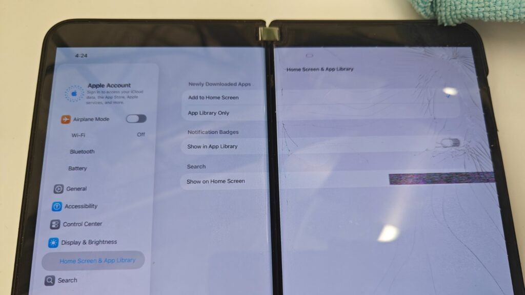 Yllättävä projekti onnistui: Microsoftin Surface Duo 2:ssa toimii Applen iOS 26 -käyttöjärjestelmä 3
