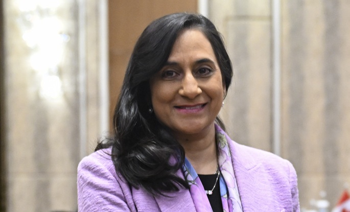 Kanada lähettää partioaluksen Grönlantiin konsulaatin avajaisia varten. 1